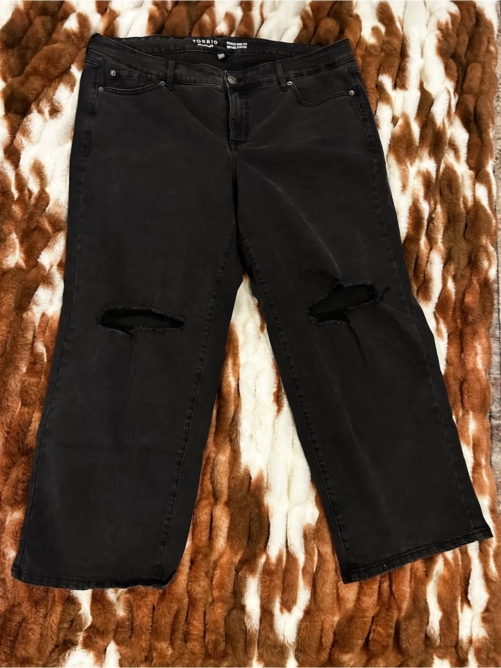 Torrid Black Distressed Wide Leg Crop Jeans